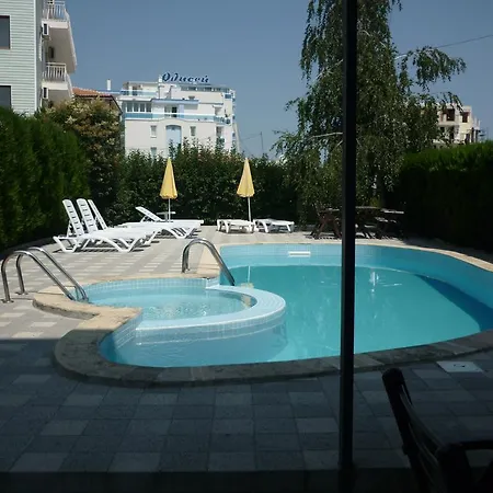 Hotel Del Mar 2*